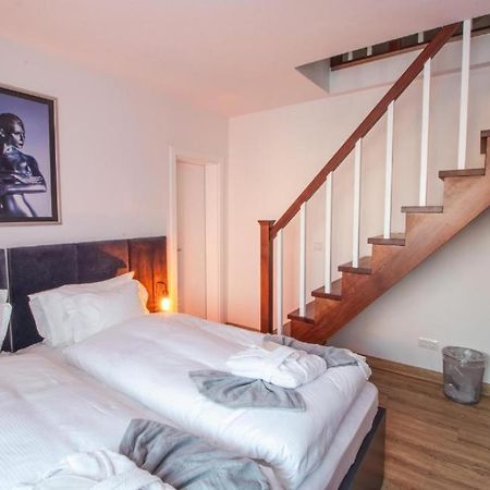 Hotel Dona Bergisch Gladbach Eksteriør billede